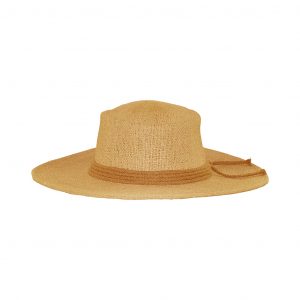 0032_Naomi_Boater_Side_1080x1080